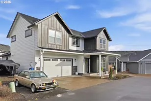 14252 Hillock Ln, Oregon City, OR 97045 - Photo 2