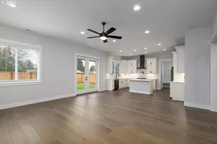 15213 S E Towers Ter, Milwaukie, OR 97267 - Photo 8