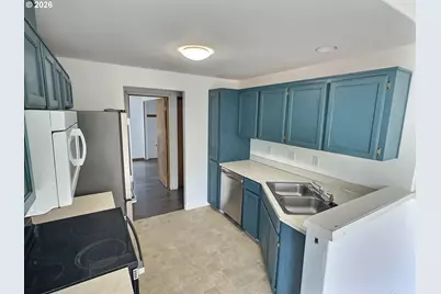 920 SW Bales Ave, Willamina, OR 97396 - Photo 6