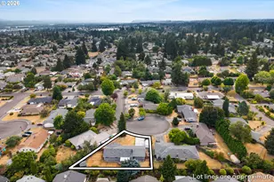 15215 NE Schuyler Ct, Portland, OR 97230 - Photo 42