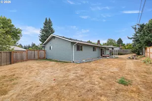 15215 NE Schuyler Ct, Portland, OR 97230 - Photo 28