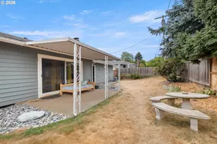 15215 NE Schuyler Ct, Portland, OR 97230 - Photo 30