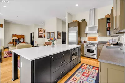 408 NW 12th Ave #604, Portland, OR 97209 - Photo 10