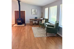 16976 Whittier Dr, Bend, OR 97707 - Photo 6