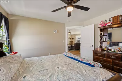700 SE Tokay St, Winston, OR 97496 - Photo 20