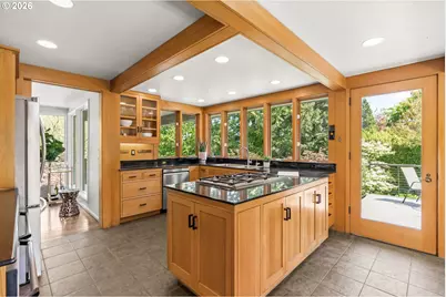 2415 Fairmount Blvd, Eugene, OR 97403 - Photo 14