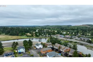 2549 Queen St, Seaside, OR 97138 - Photo 36