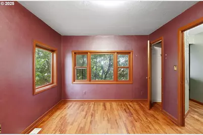 319 W 13th St, The Dalles, OR 97058 - Photo 12