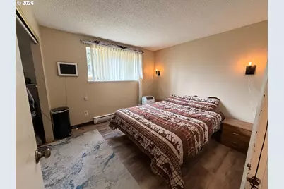 21123 SE Morrison St, Gresham, OR 97030 - Photo 12
