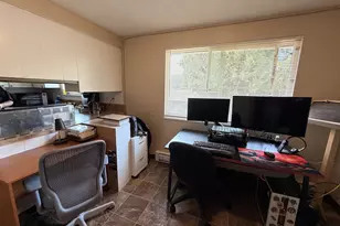 21123 SE Morrison St, Gresham, OR 97030 - Photo 16