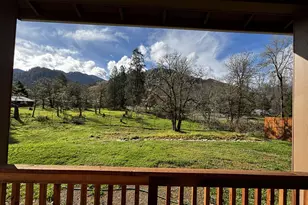 47426 School St, Oakridge, OR 97463 - Photo 10