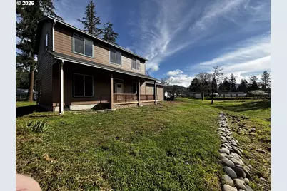 47426 School St, Oakridge, OR 97463 - Photo 8