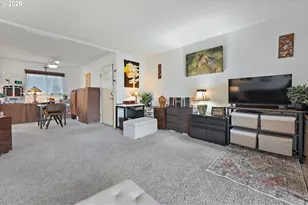 12160 SW Royal Ct, King City, OR 97224 - Photo 8