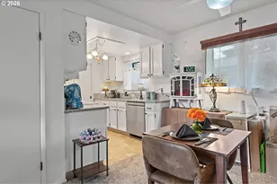 12160 SW Royal Ct, King City, OR 97224 - Photo 12