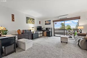 12160 SW Royal Ct, King City, OR 97224 - Photo 6