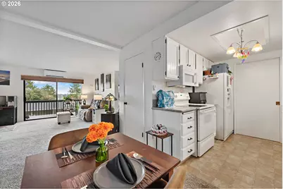 12160 SW Royal Ct #D, King City, OR 97224 - Photo 14