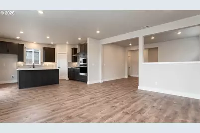 2212 Veneta Ave S, Salem, OR 97306 - Photo 8