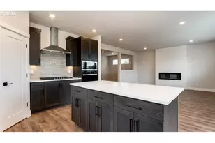 2212 Veneta Ave S, Salem, OR 97306 - Photo 4