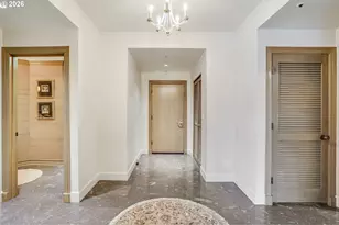 305 S Montgomery St, Portland, OR 97201 - Photo 40