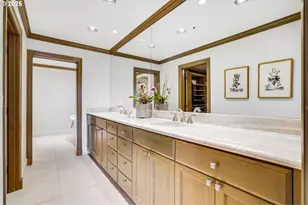 305 S Montgomery St, Portland, OR 97201 - Photo 28