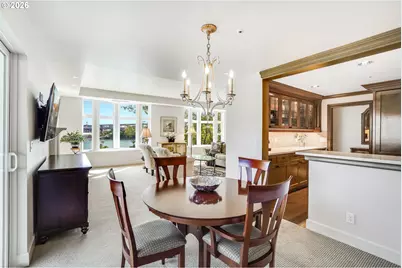 305 S Montgomery St #409, Portland, OR 97201 - Photo 8
