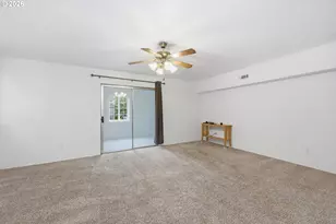 955 S 44th St, Springfield, OR 97478 - Photo 24