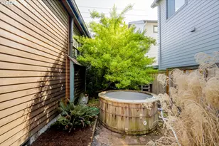 615 SE Spokane St, Portland, OR 97202 - Photo 44