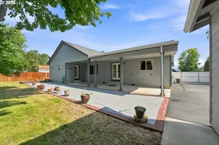 104 Kenya Ct, Winston, OR 97496 - Photo 30