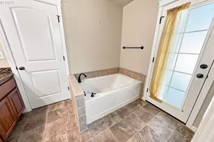 104 Kenya Ct, Winston, OR 97496 - Photo 22