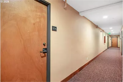 1005 SW Park Ave #204, Portland, OR 97205 - Photo 6