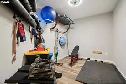 2378 Falcon Dr, West Linn, OR 97068 - Photo 38