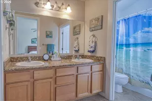 781 Kentucky Ave, Coos Bay, OR 97420 - Photo 32