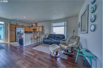 781 Kentucky Ave, Coos Bay, OR 97420 - Photo 8