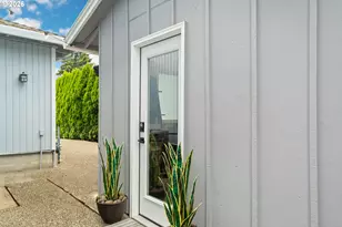 3714 SE Palmire Ct, Hillsboro, OR 97123 - Photo 46