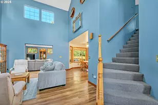 114 Calumet Cir, Eugene, OR 97401 - Photo 6