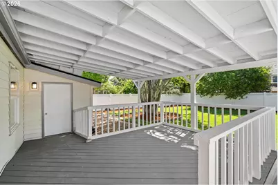 19324 Spring Valley Dr, Oregon City, OR 97045 - Photo 28