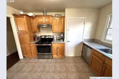 1551 Market St NE, Salem, OR 97301 - Photo 12