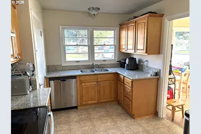 1551 Market St NE, Salem, OR 97301 - Photo 10