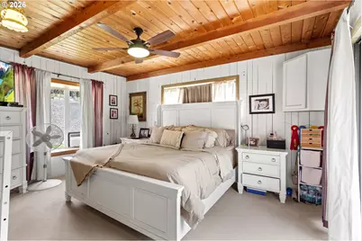 928 Old Stage Rd, Wolf Creek, OR 97497 - Photo 16