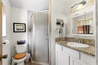 928 Old Stage Rd, Wolf Creek, OR 97497 - Photo 18