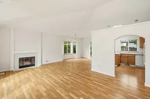 8539 SW John Ct, Tigard, OR 97223 - Photo 4