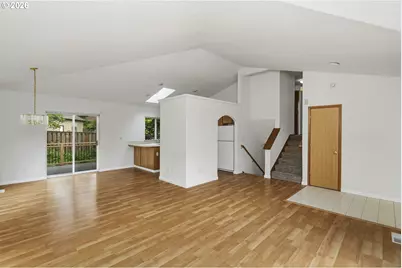 8539 SW John Ct, Tigard, OR 97223 - Photo 10