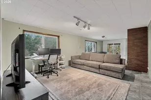 1320 SW 31st St, Gresham, OR 97080 - Photo 26