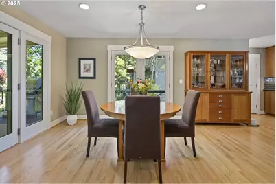 1847 Woodland Ter, Lake Oswego, OR 97034 - Photo 8