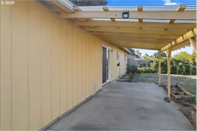 4655 Crown Ct, Salem, OR 97301 - Photo 22