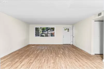 4655 Crown Ct, Salem, OR 97301 - Photo 10