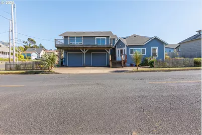 561 W Olive St, Newport, OR 97365 - Photo 1