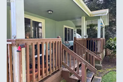 1122 SE 9th St, Bandon, OR 97411 - Photo 6