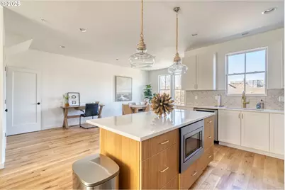 516 NE 56th Ave, Portland, OR 97213 - Photo 6
