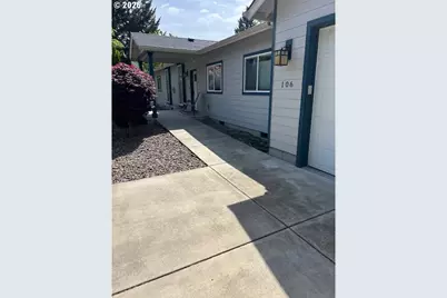 106 Hansen Ln, Eugene, OR 97404 - Photo 4